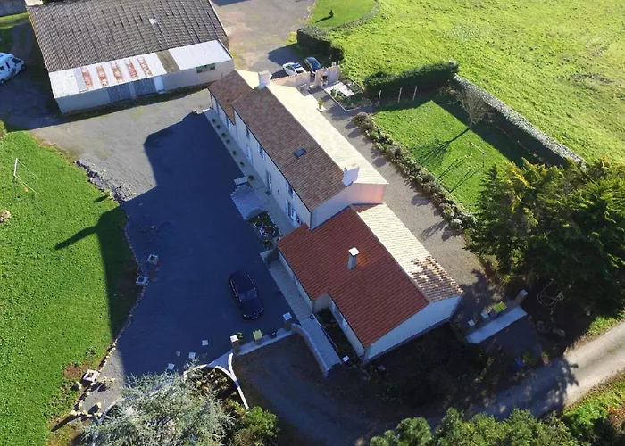 Brem, 3 Pièces, 4 Personnes - Fr-1-426-118 * Brem-Sur-Mer